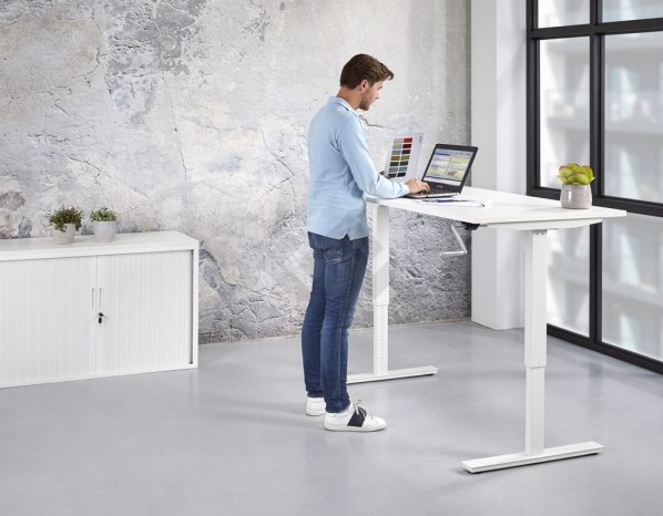 Zit/sta bureau met slinger 180x80cm